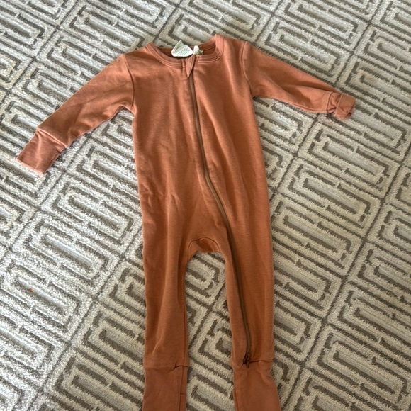 Parade Other - Parade organic sleeper size 6-12 months